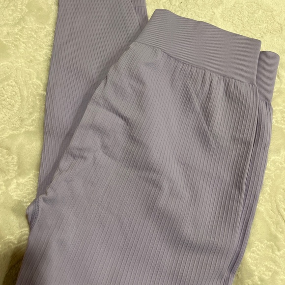 H&M Move Lavender Ribbed Top - Picture 5 of 5